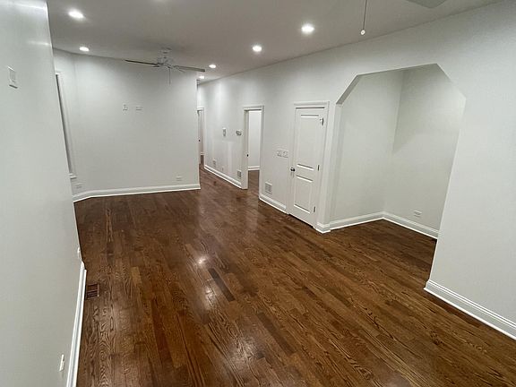 3rd image of 3321 W Pierce Ave #11020648