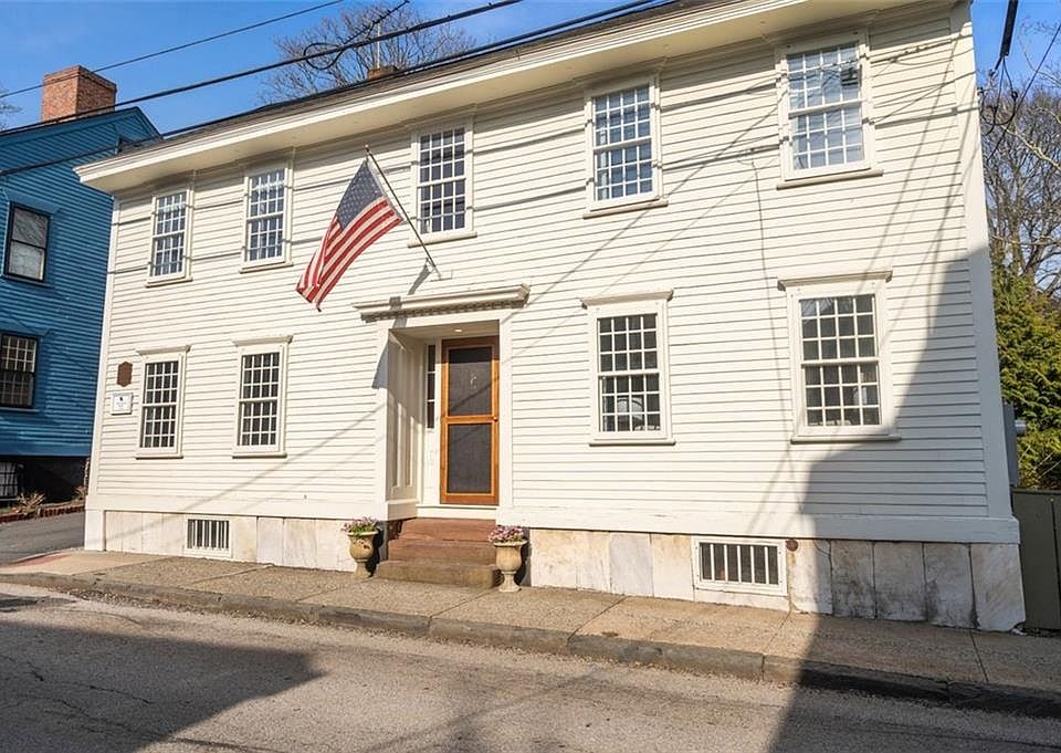 1st image of 30 Thames St