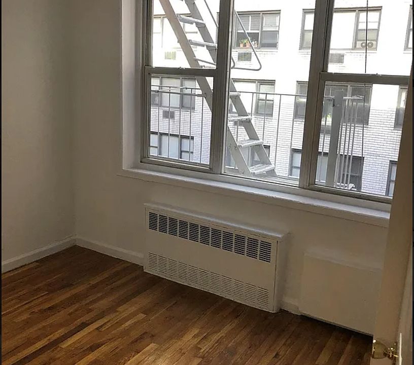 1st image of 450 W 58th St APT 4g
