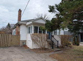 146 Angelene St, Mississauga, ON L5G 1X2