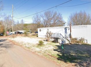 724 Kershaw St, Calhoun Falls, SC 29628