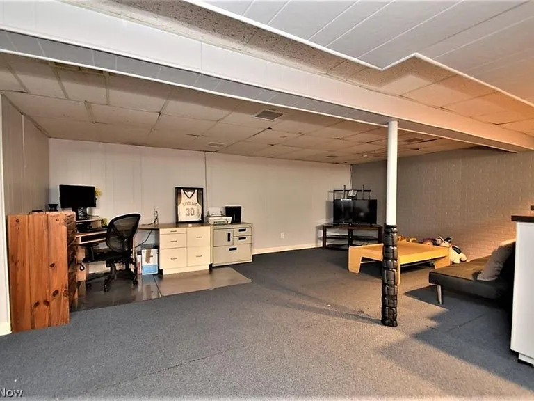 6718 Som Center Rd — Photo 22