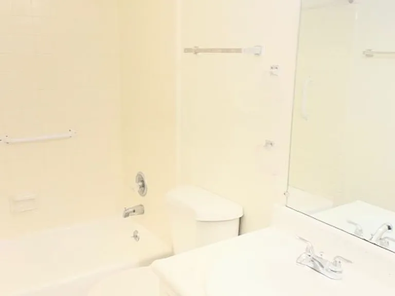 Craycroft1402-1404 — Photo 14