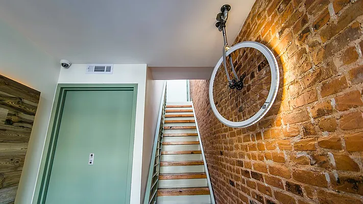 Rented by Nooklyn NYC LLC | media 62