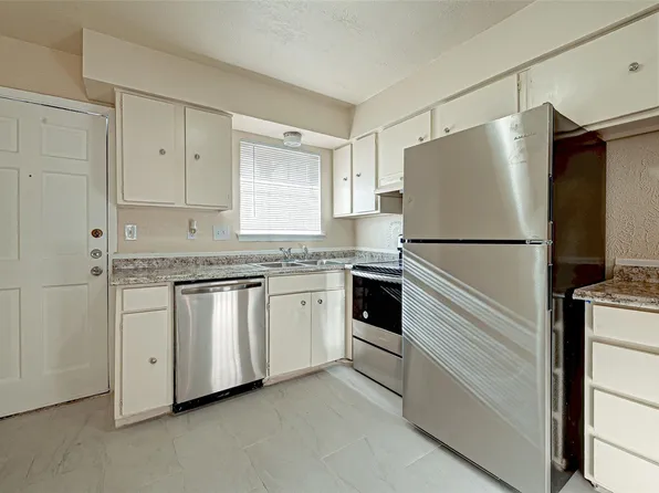 6305 Westward St #176, Houston, TX 77081