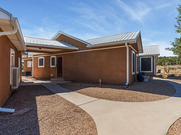 3rd image of 31 Sinagua Rd