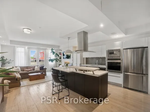 500 Richmond St W #Penthouse 27, Toronto, ON M5V 3N4