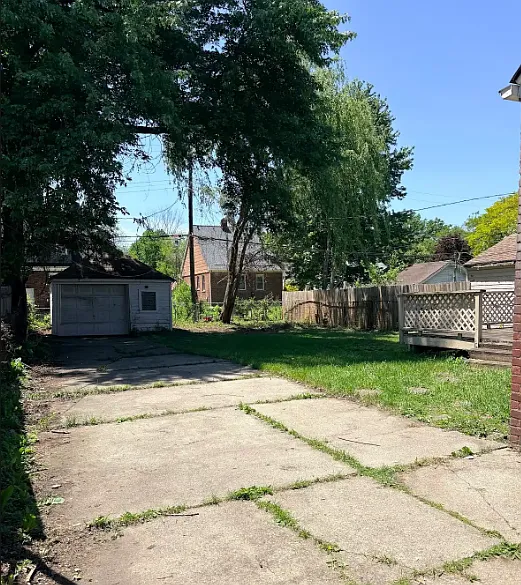 3 bed, 1200 sqft, $1,225 — Photo 3