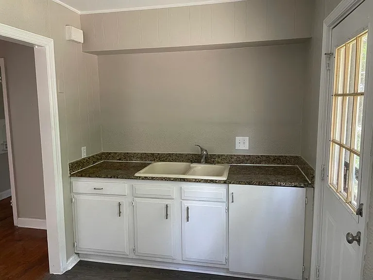3766 Guernsey Ave — Photo 8