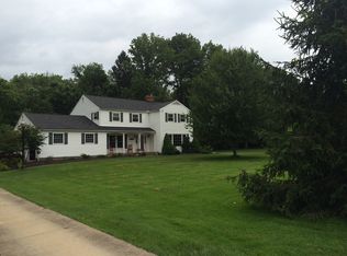 2839 Pioneer Trl, Hudson, OH 44236