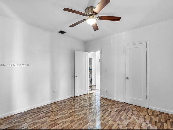 3rd image of 576 NW 147th St