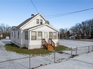 1075 Prospect St, Barberton, OH 44203