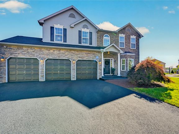 3rd image of 5897 Winterberry Pl