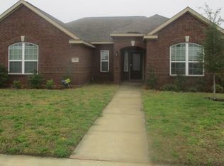 702 Roaring Springs Dr, Glenn Heights, TX 75154
