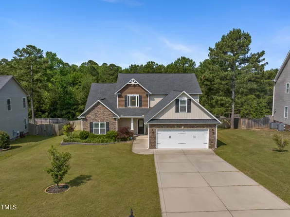 550 Spring Flowers Dr, Cameron, NC 28326