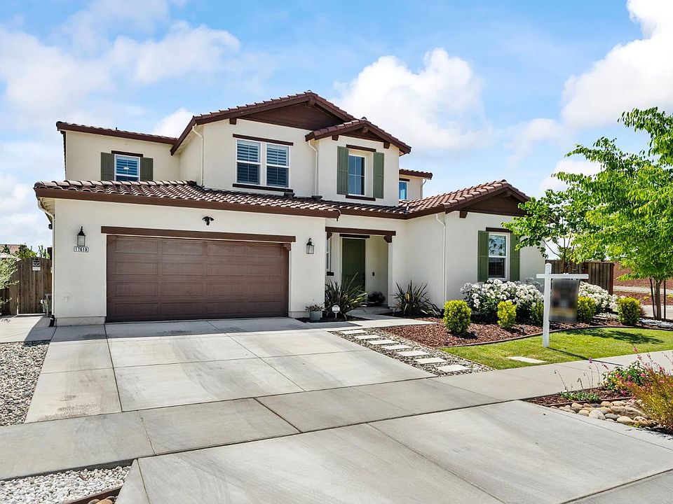 1st image of 17610 Graceada Ln