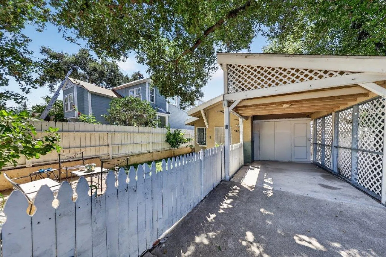 2 bed, 938 sqft, $3,750 — Photo 3