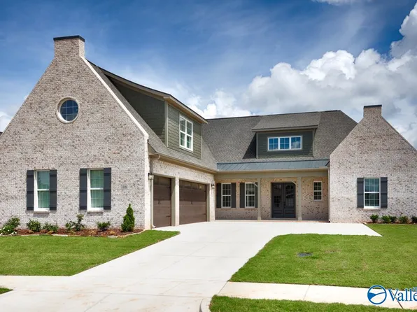 8322 Grayback Blvd, Owens Cross Roads, AL 35763