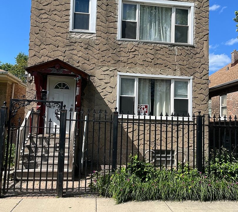 1st image of 2656 E 94th St
