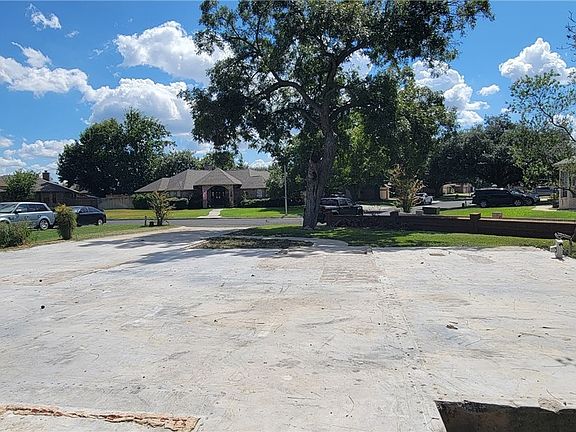 4th image of 156 Parkridge Cir