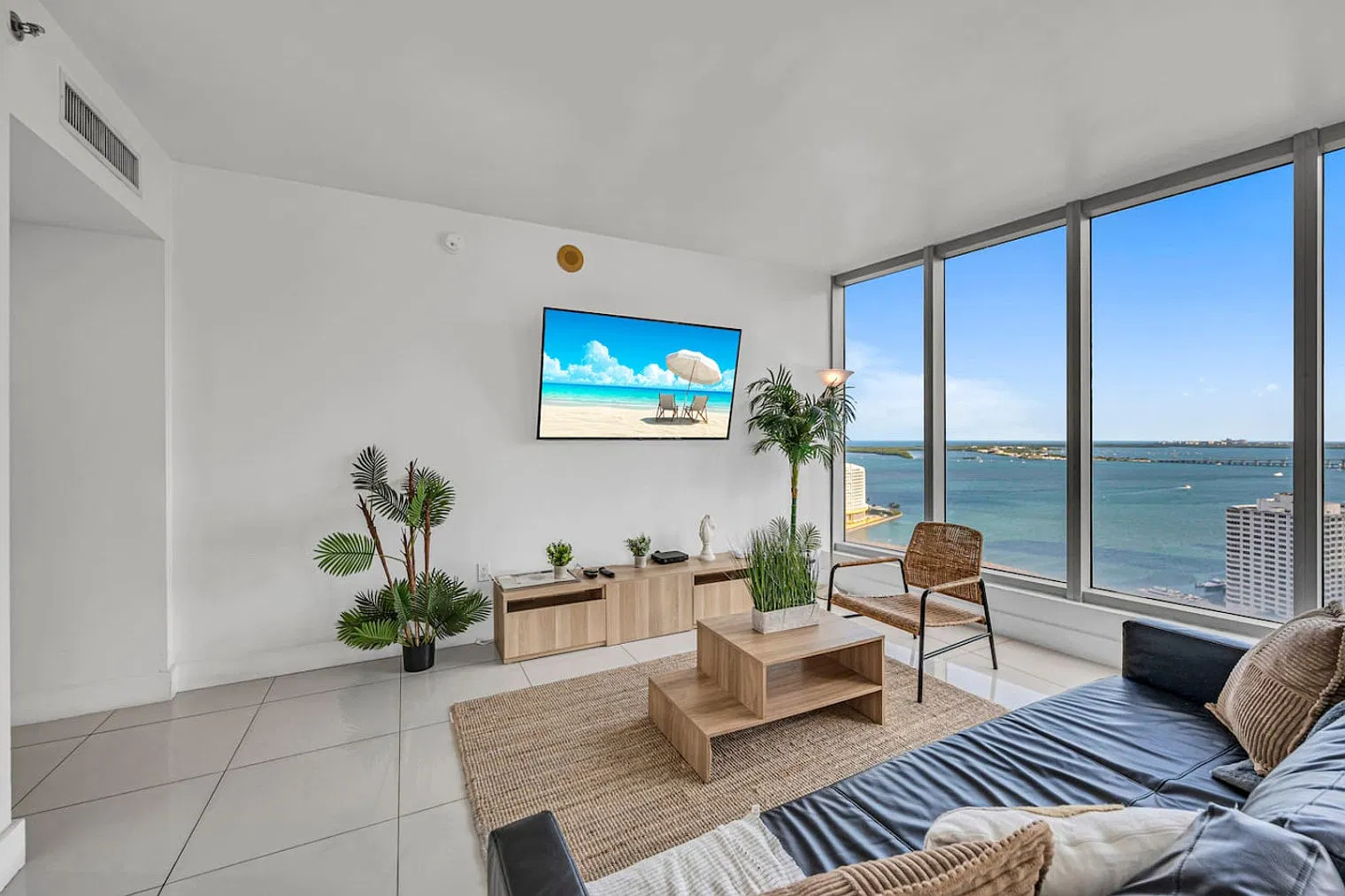 2 bed, 2.0 bath, 1453 sqft, $14,333 — Photo 1
