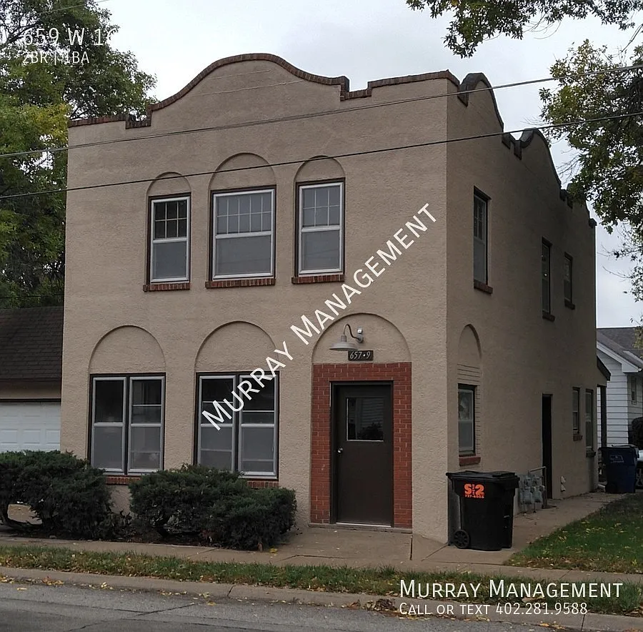 2 bed, $900 — Photo 2