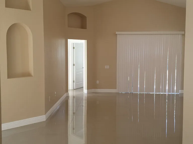 9402 Hidden Water Cir — Photo 7