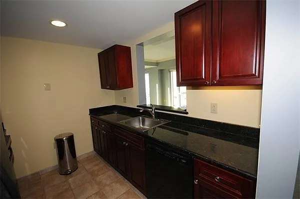 1 Nassau St #1401 — Photo 6