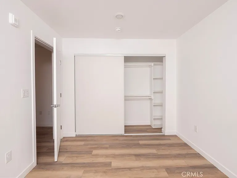2341 Sheridan St — Photo 13