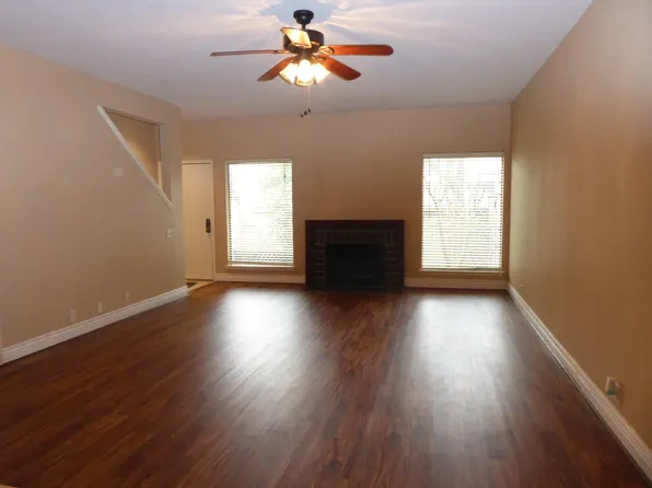 1623 S Kirkwood Rd #211, Houston, TX 77077