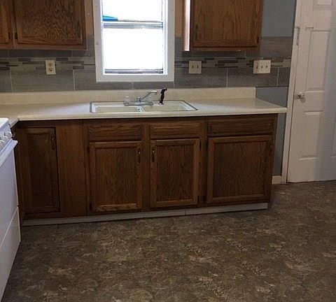 3rd image of 1512 West St