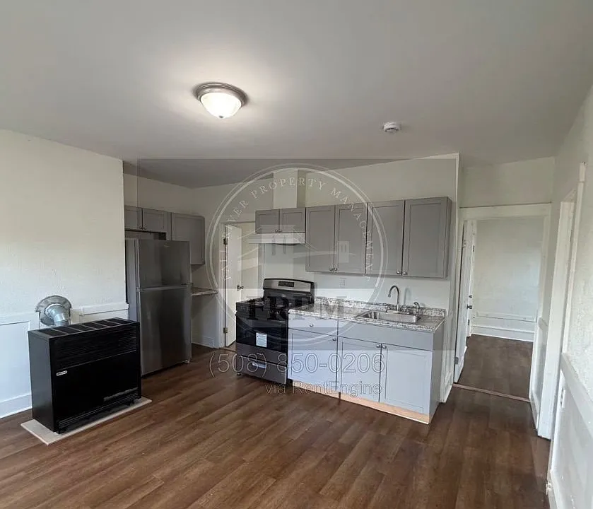 297 N Front St #1