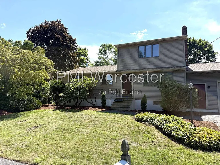 16 Seneca St — Photo 1