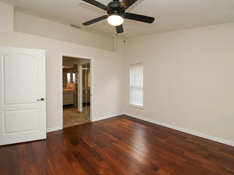 15077 Cortona Way — Photo 29