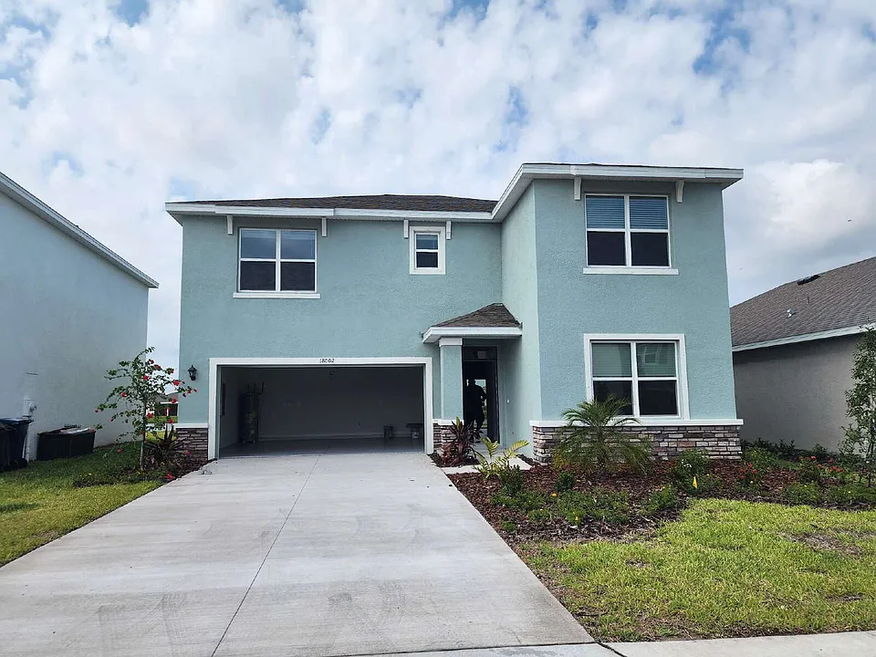 18002 Canopy Pl