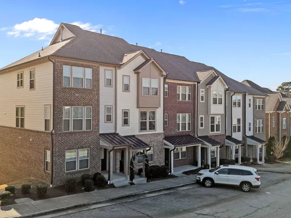 440 Oak Pine Dr, Apex, NC 27502