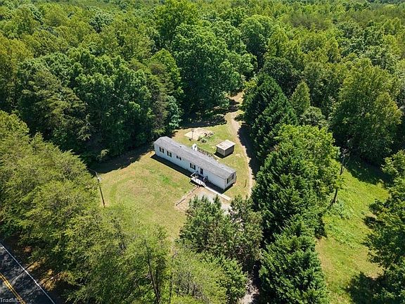 4th image of 1709 Bud Tilley Rd