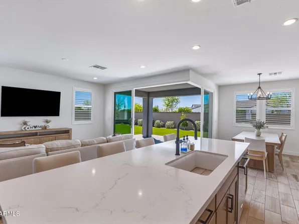 11168 N ST HELENA --, Surprise, AZ 85388