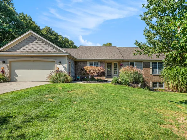 8687 N Division Ave, Sparta, MI 49345