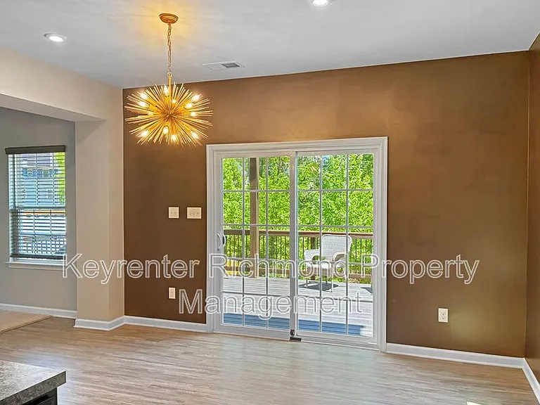 4333 Kenmare Ln — Photo 6