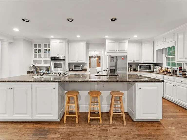 2986 Mornington Dr NW — Photo 9