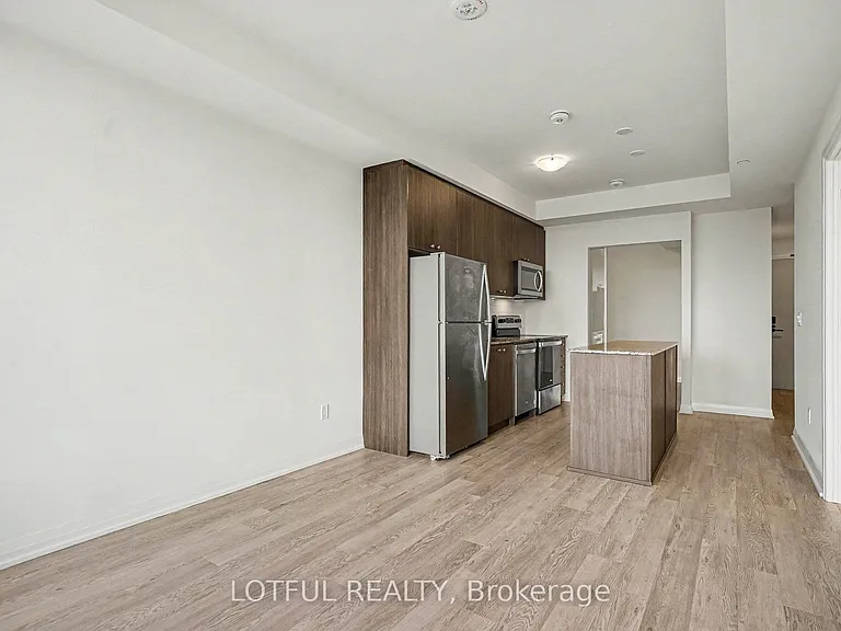 1415 Dundas St E #510 — Photo 5
