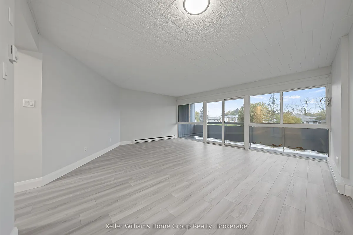 Building Photo - 91 Conroy Cres #408