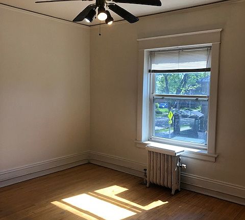 2nd image of 3129-39 N Oakland Ave #18324242