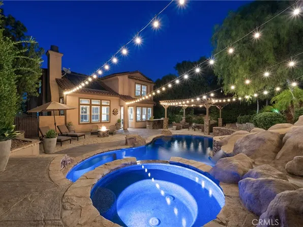 25638 Elmwood Ln, Valencia, CA 91381