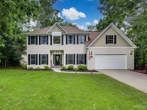 12102 Baywoods Dr, Tega Cay, SC 29708