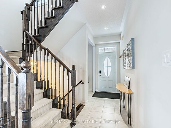 4th image of 9 Polstar Rd