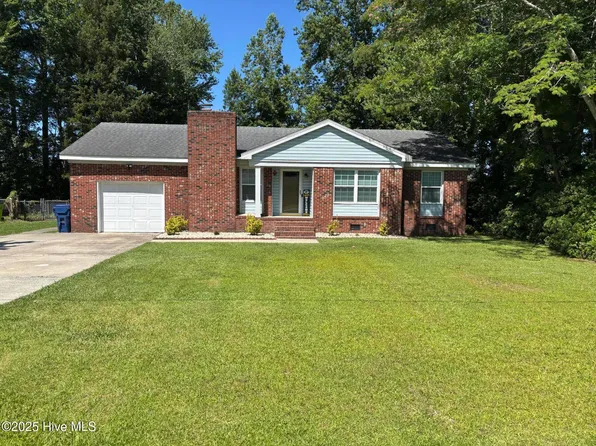 102 Daniels Court, Havelock, NC 28532