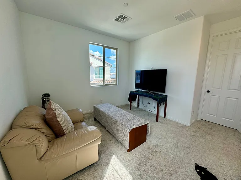 7508 Botany St — Photo 6