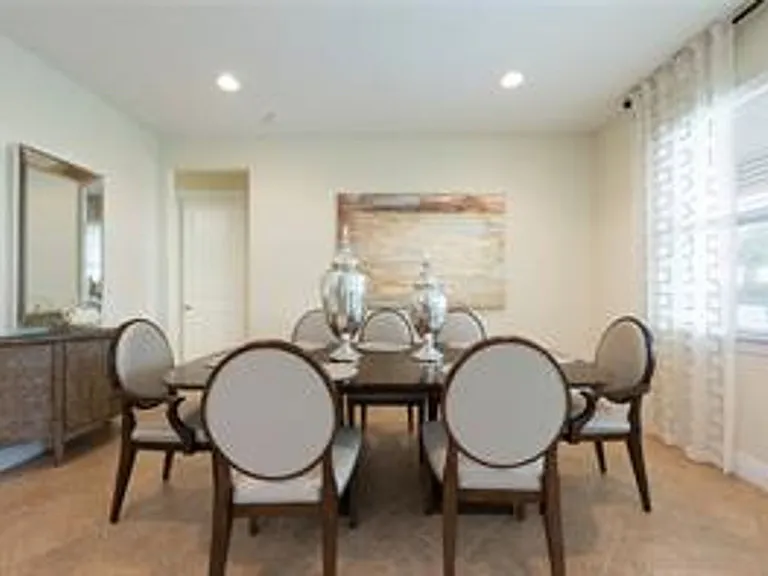 241 Lasso Dr — Photo 8